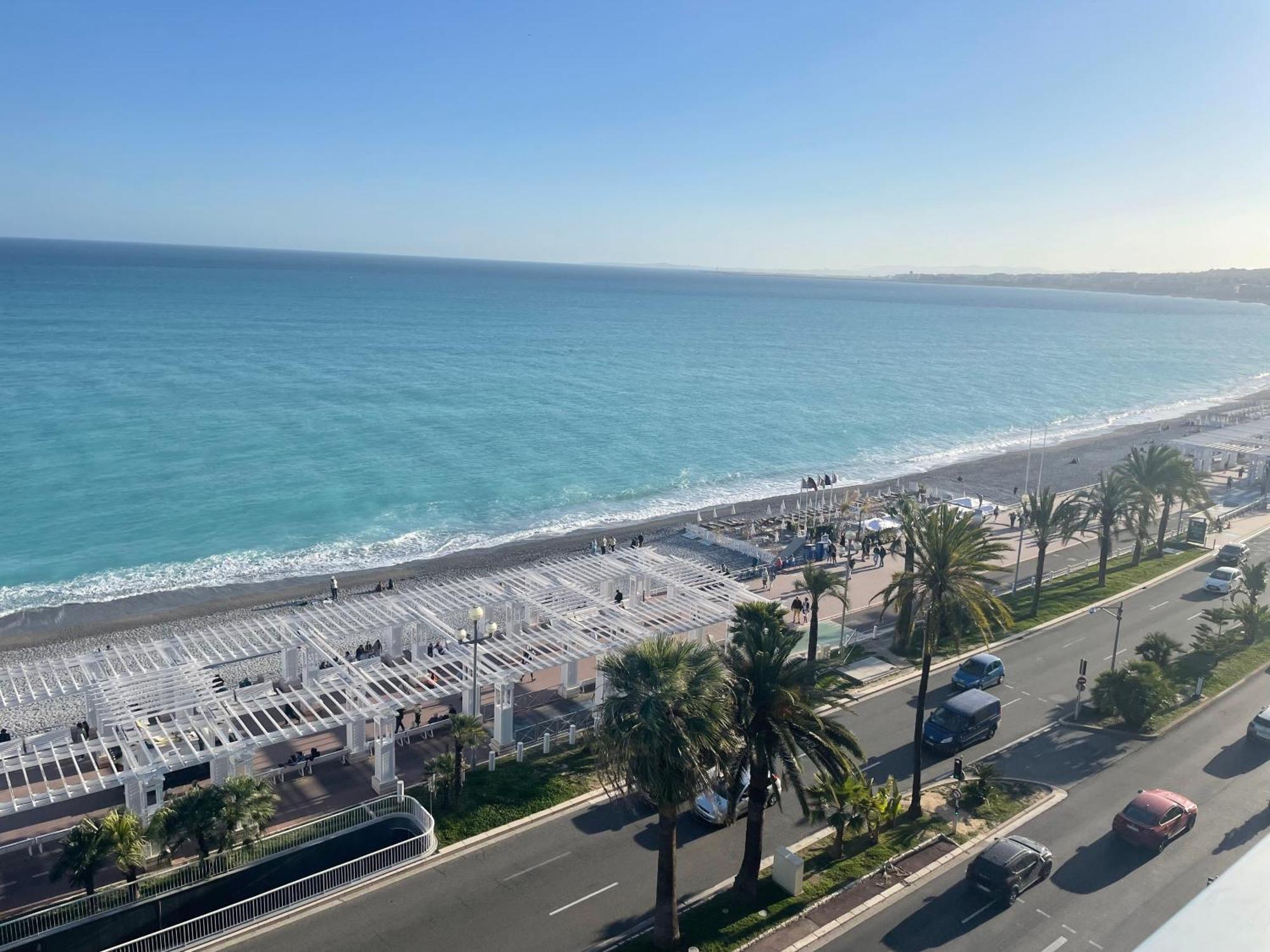 With Terrace & Rooftop Pool In Promenade Des Nizza