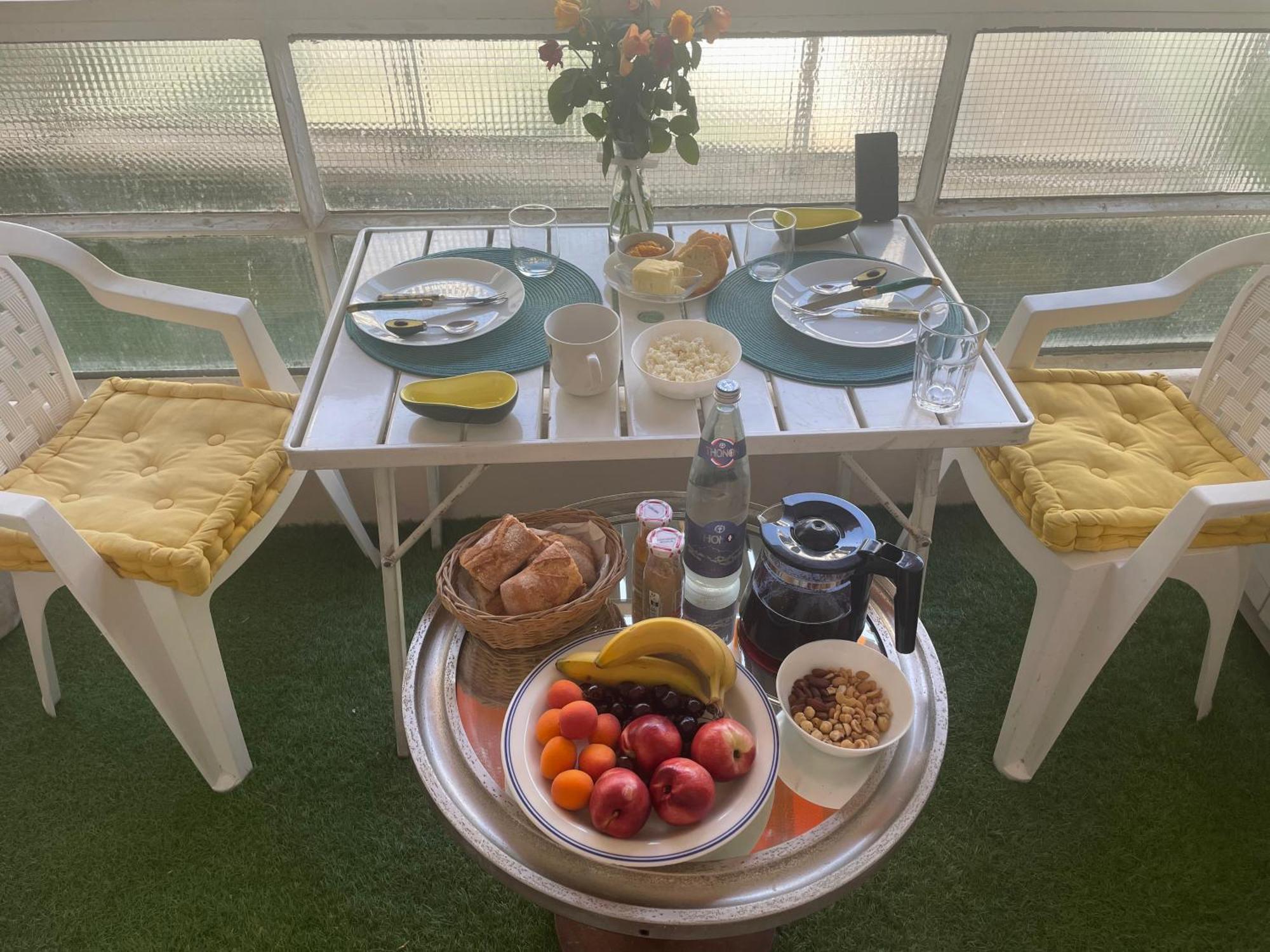 Gasthof With Terrace & Rooftop Pool In Promenade Des Nizza