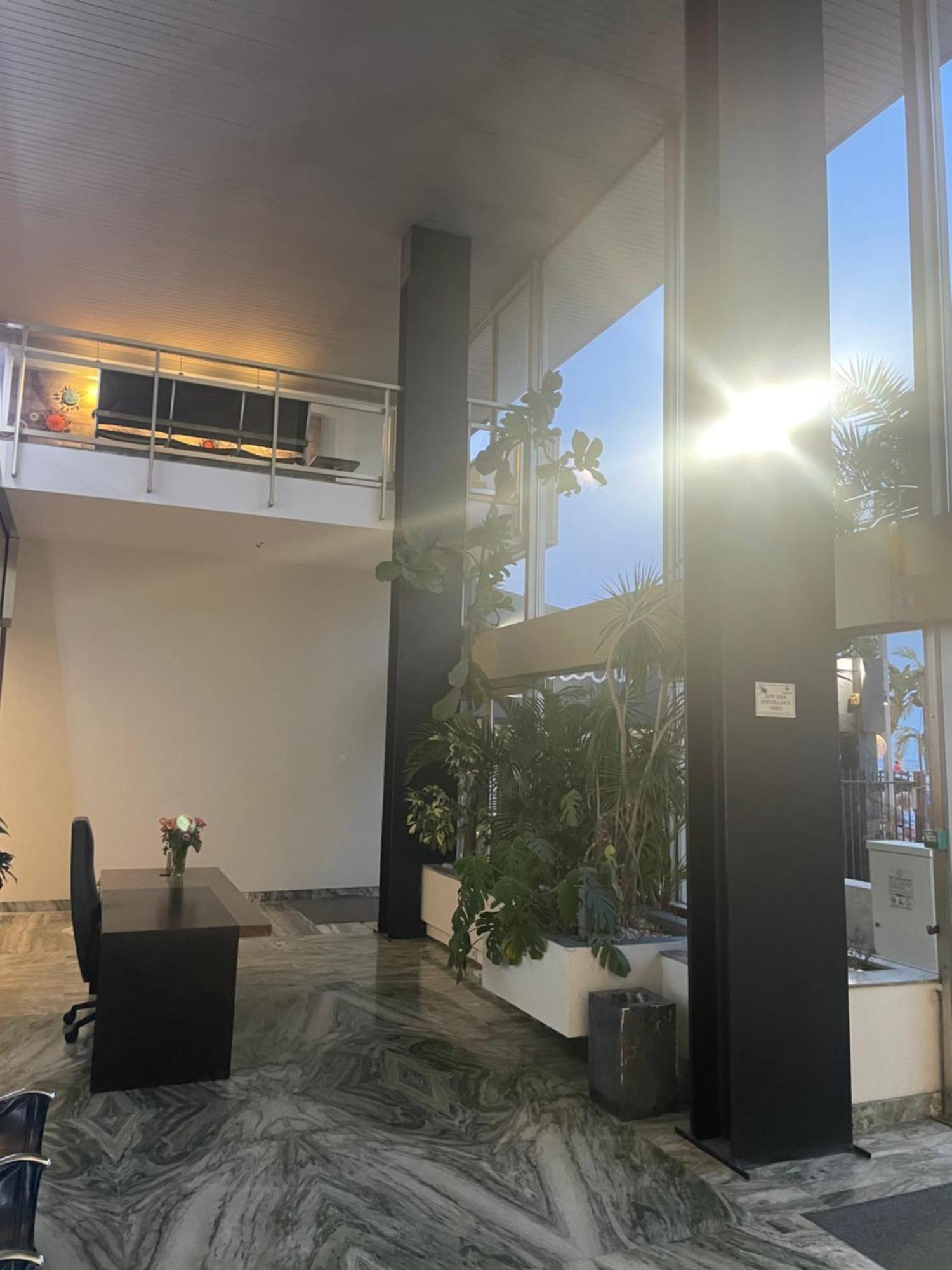 Maison d'hôtes With Terrace & Rooftop Pool In Promenade Des *